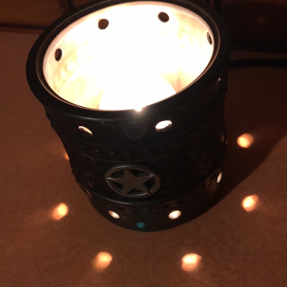 Gorgeous Lamp!! - Picture 8 of 13